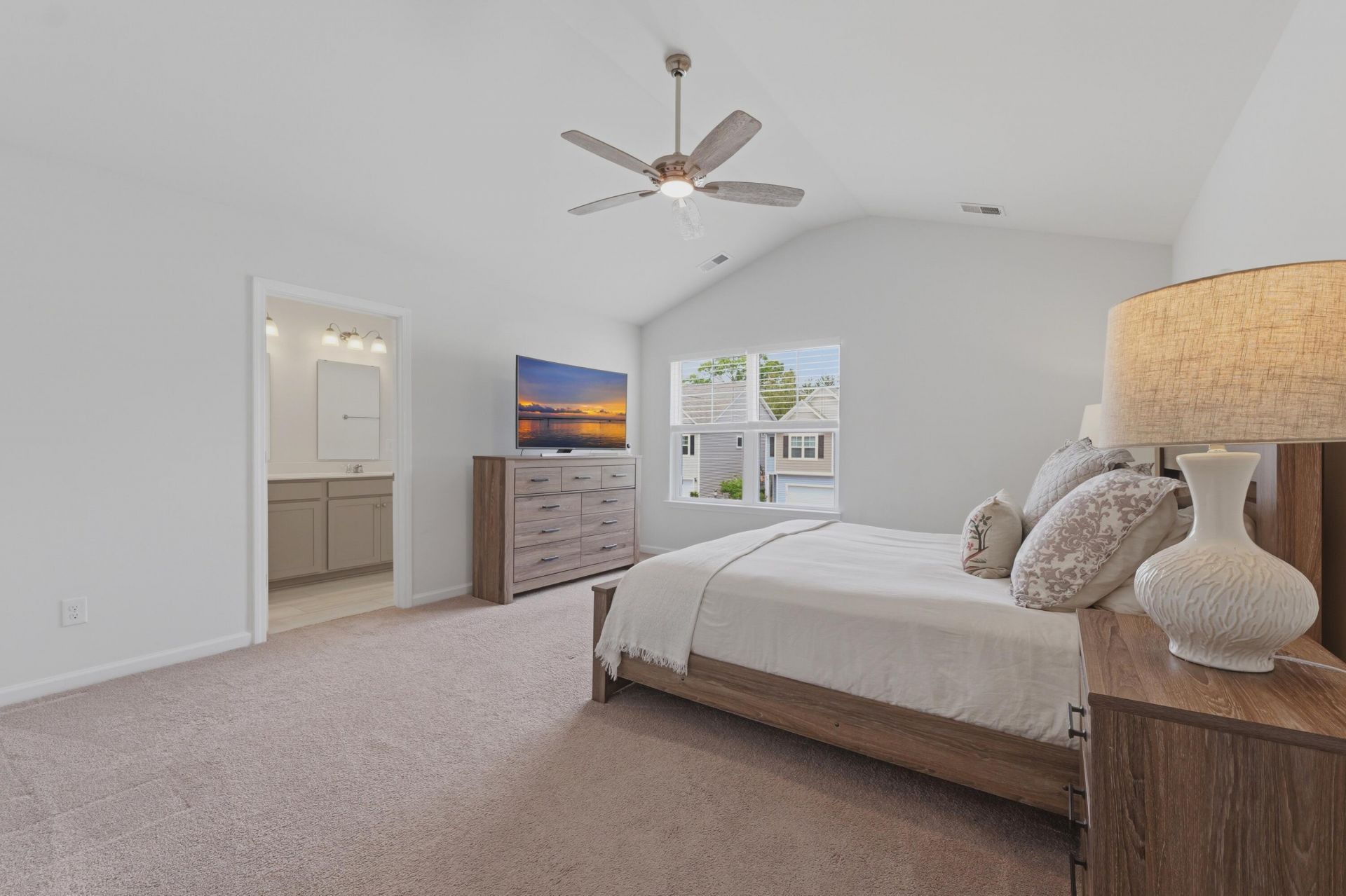 3837 Sawmill Court Photo 32