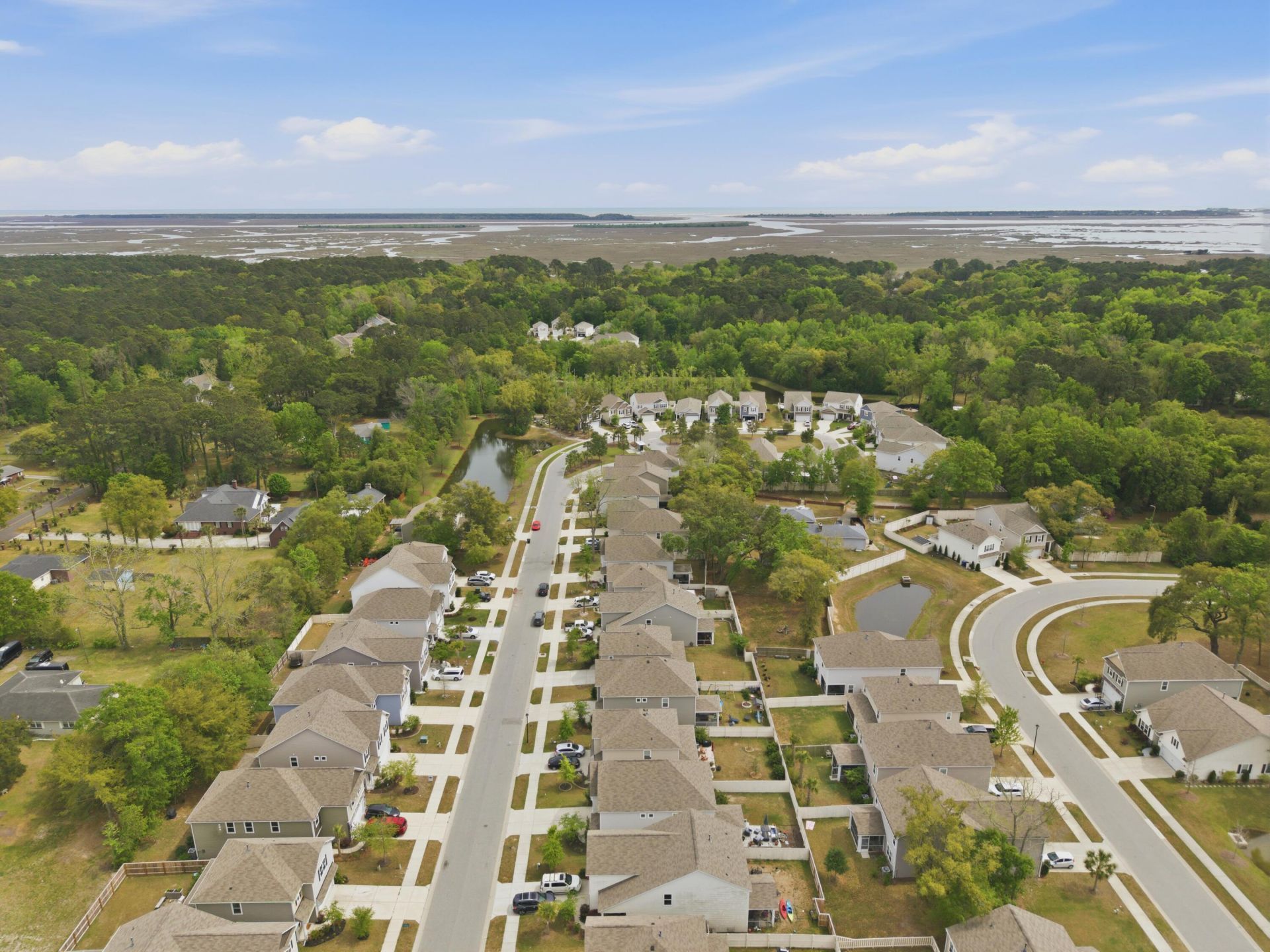 3837 Sawmill Court Photo 4