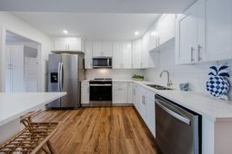 1705 Ventura Place photo 4