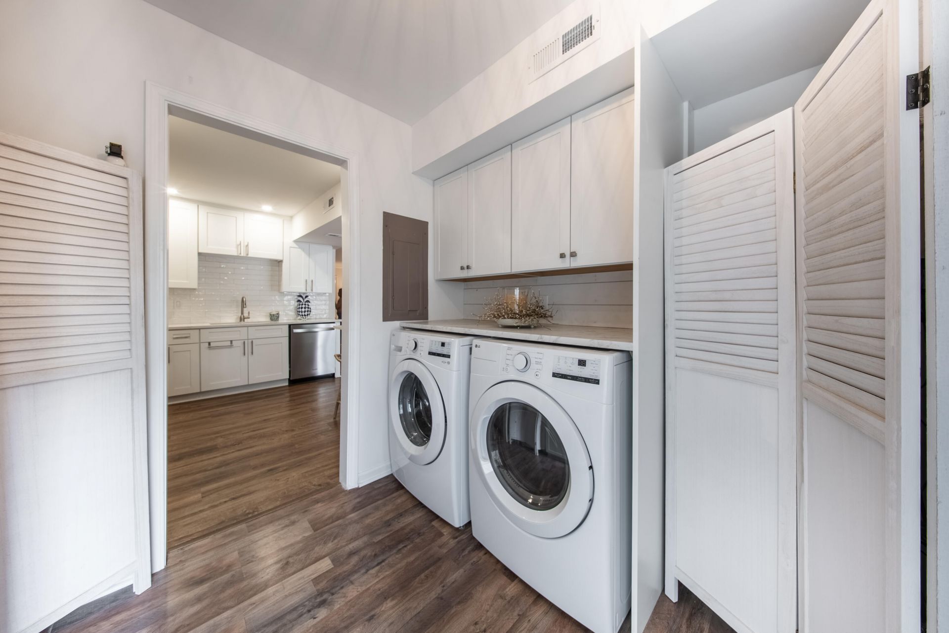 1705 Ventura Place Photo 9