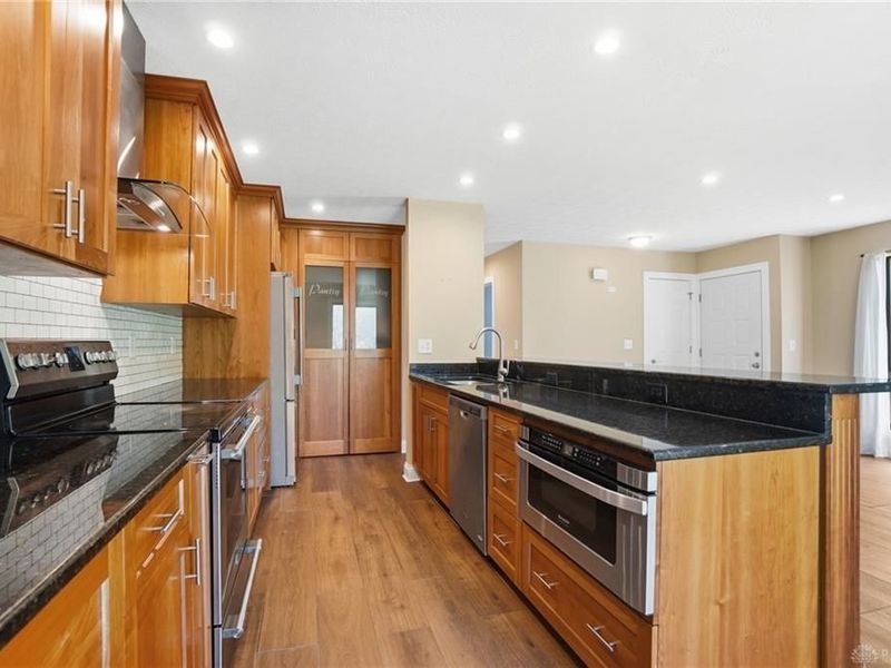 1823 Sheltering Tree Drive, West Carrollton, OH 45449 Photo 15