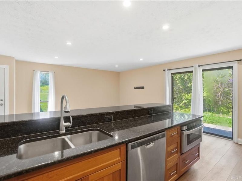 1823 Sheltering Tree Drive, West Carrollton, OH 45449 Photo 19