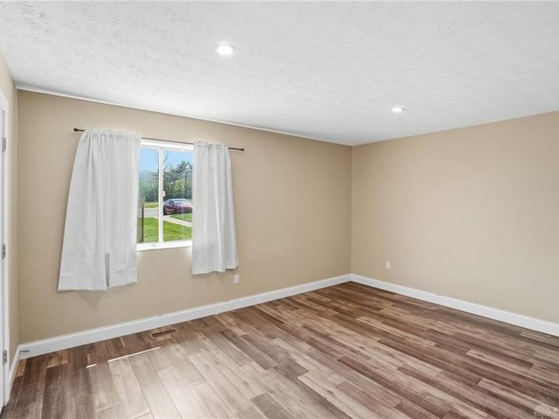 1823 Sheltering Tree Drive, West Carrollton, OH 45449 Photo 21