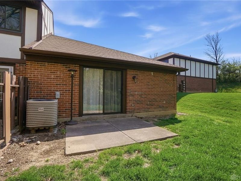 1823 Sheltering Tree Drive, West Carrollton, OH 45449 Photo 38