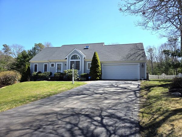31 Falling Leaf Lane , Osterville, MA 02655