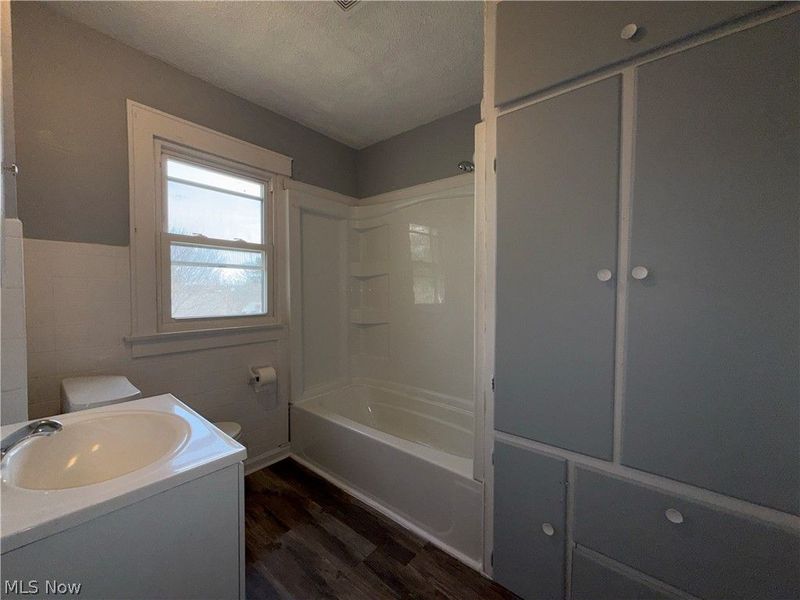 405 The Brooklands, Akron, OH 44305 Photo 16