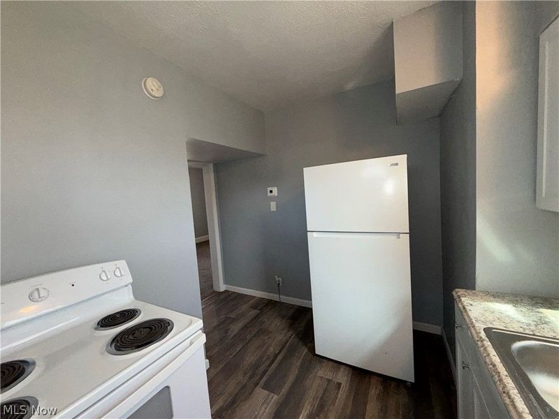 405 The Brooklands, Akron, OH 44305 Photo 7