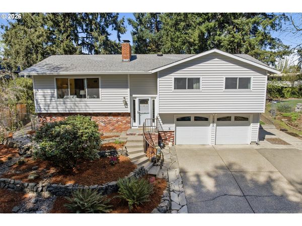 13475 SW VILLAGE GLENN DR, Tigard, OR 97223