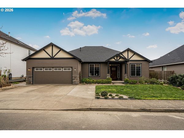 221 E 16TH ST, Lafayette, OR 97127