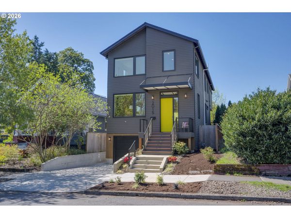 2015 SE 46TH AVE, Portland, OR 97215