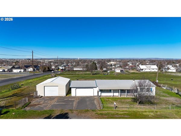 1035 E TAMARACK AVE, Hermiston, OR 97838