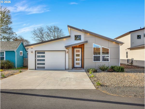201 24TH NE ST, Long Beach, WA 98631