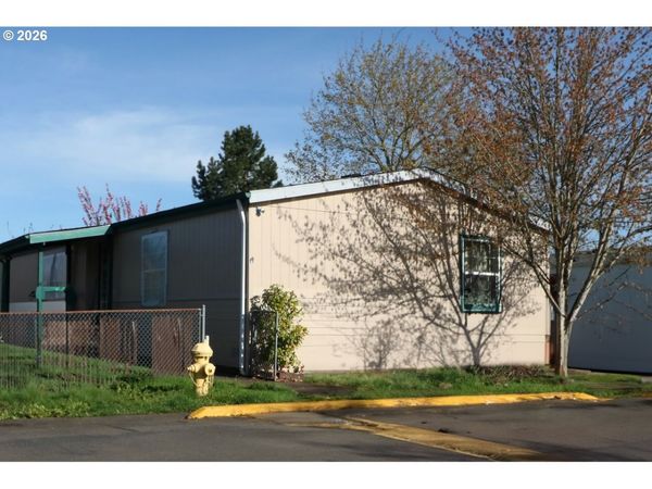 301 E COLUMBIA DR, Unit 73, Newberg, OR 97132