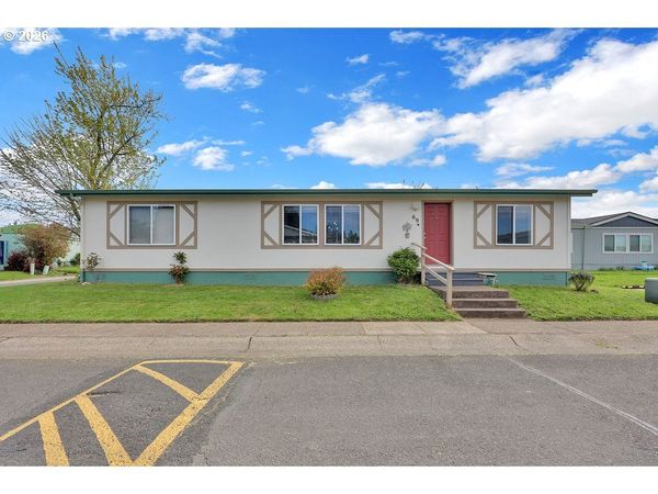 700 N Mill ST, Unit 69, Creswell, OR 97426