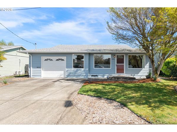 1070 ASTOR WAY, Woodburn, OR 97071