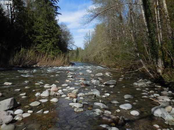 Welches RD, Welches, OR 97067