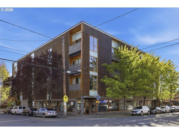 915 SE 35TH AVE, Unit 205, Portland, OR 97214