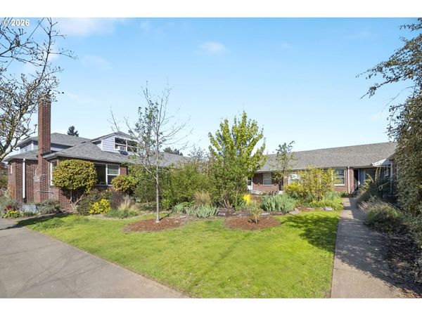 6504 N COMMERCIAL AVE, Unit 2, Portland, OR 97217