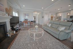 148 Splendor Circle photo 4