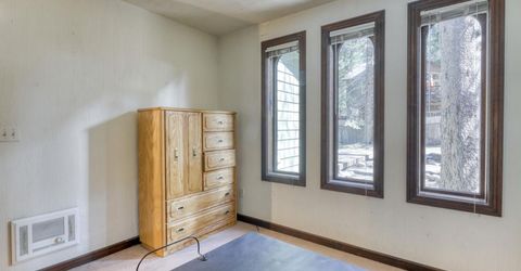 2104 West Way, South Lake Tahoe, CA 96150 Photo