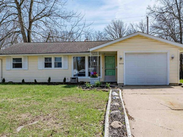 3234 Varsity Lane, Fort Wayne, IN 46805