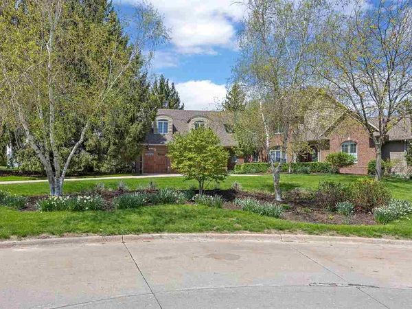 20 Cherry Ln NE, Iowa City, IA 52240