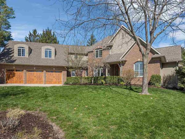 20 Cherry Ln NE, Iowa City, IA 52240