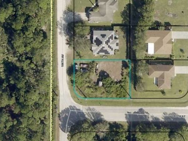 8716 106th Avenue, Vero Beach, FL 32967