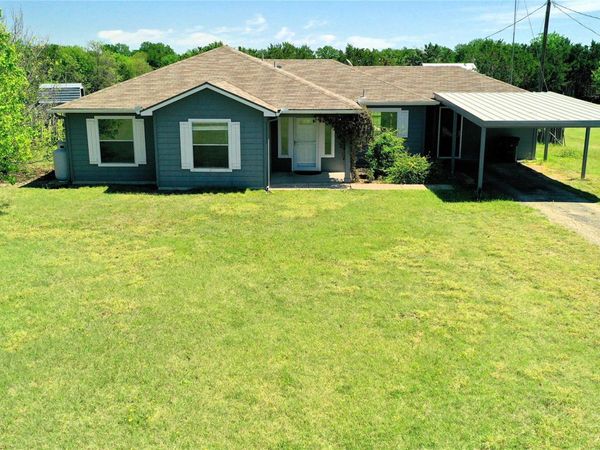 152 Round Up DR, Liberty Hill, TX 78642