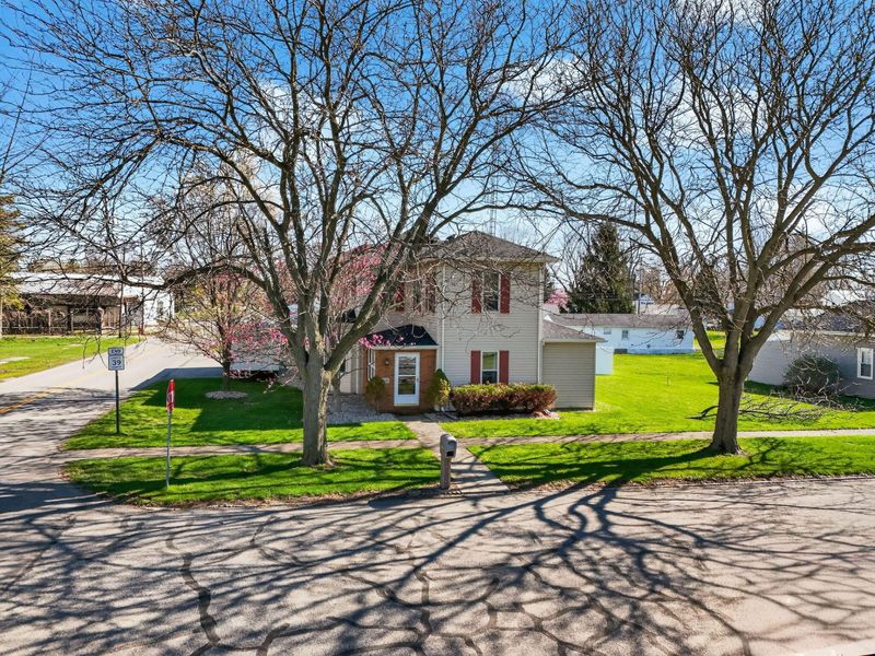 301 E Main Street, Belle Center, OH 43310 Photo 1