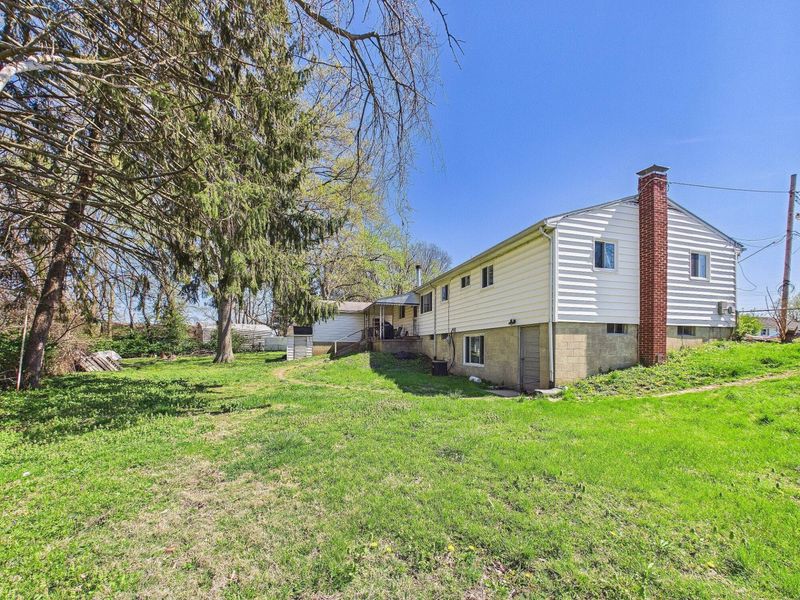 320 Kline Court , Lancaster, OH 43130 Photo 3