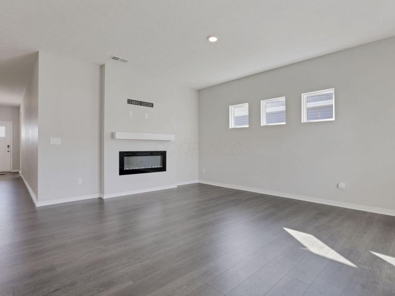 747 Abby Drive, Plain City, OH 43064 Photo 3