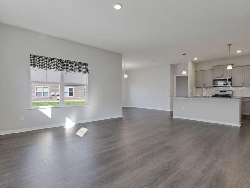 747 Abby Drive, Plain City, OH 43064 Photo 4