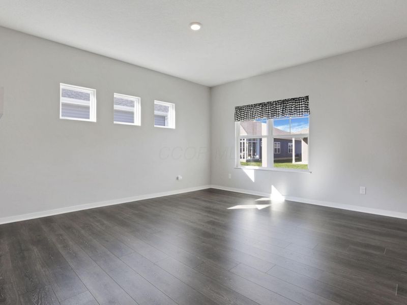 747 Abby Drive, Plain City, OH 43064 Photo 5