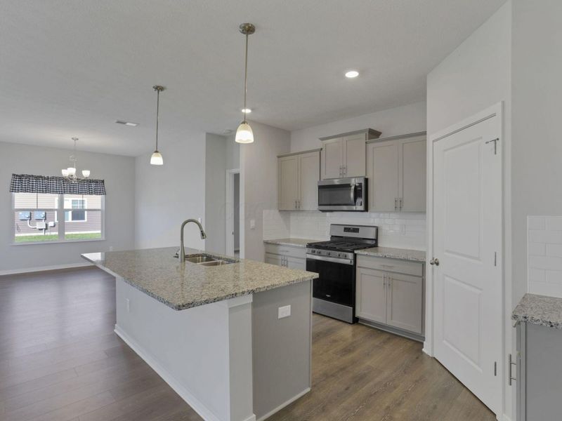 747 Abby Drive, Plain City, OH 43064 Photo 7