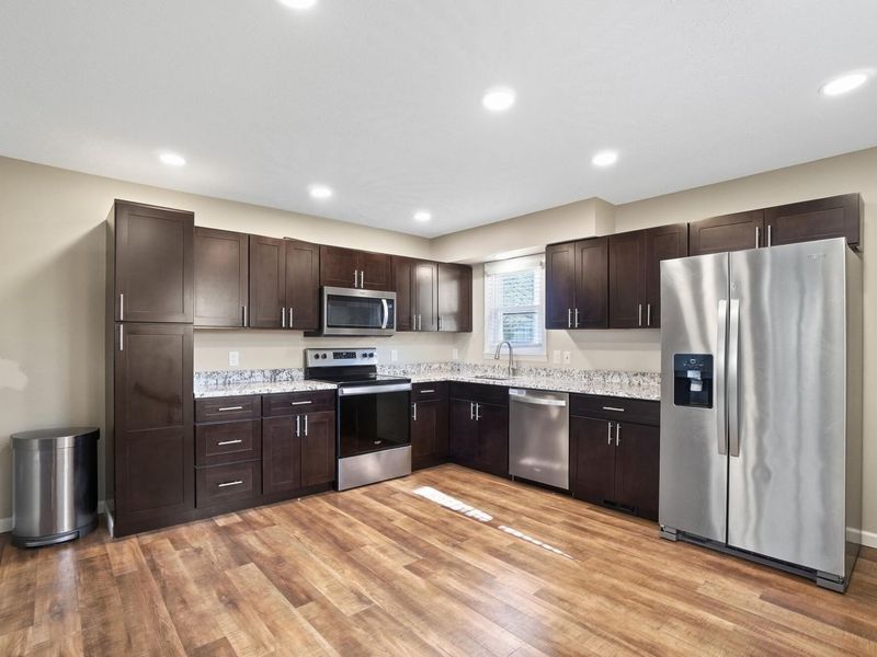 1220 Tedco Drive , Columbus, OH 43223 Photo 7