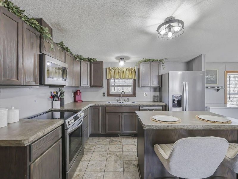 180 Rusty Rifle Road, Zanesville, OH 43701 Photo 14