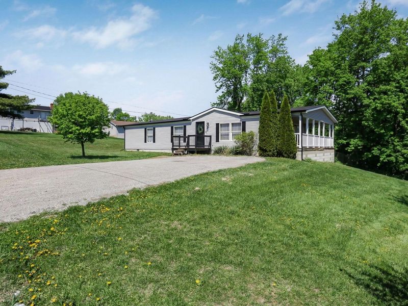 180 Rusty Rifle Road, Zanesville, OH 43701 Photo 2