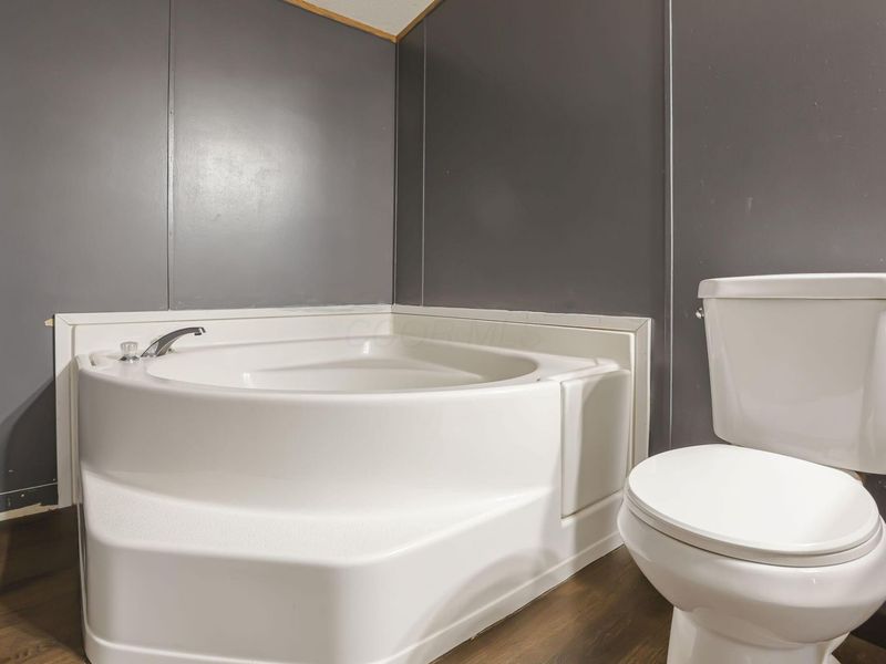 180 Rusty Rifle Road, Zanesville, OH 43701 Photo 24