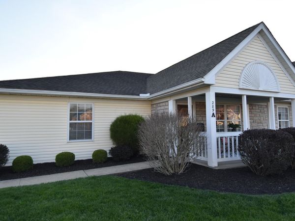 289 Goosepond Road, Unit A, Newark, OH 43055