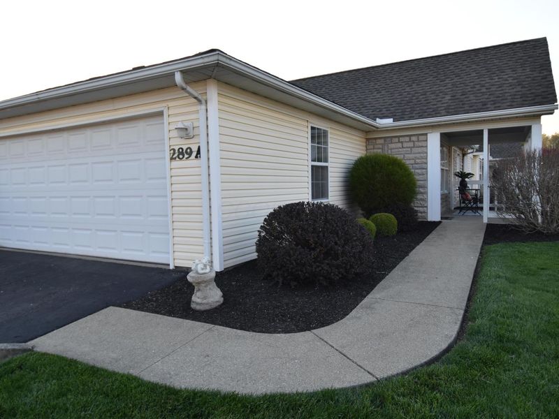 289 Goosepond Road, Unit A, Newark, OH 43055 Photo 2