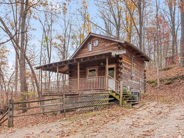 1704 Chop Chestnut Road, Stanton, KY 40380