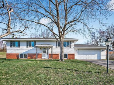 242 Mission Circle, Bloomington, MN 55420