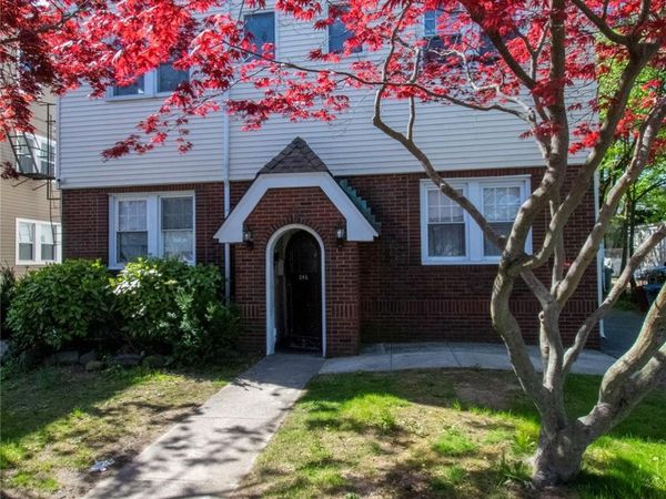 840 Seaman Avenue E, Unit 2W, Baldwin, NY 11510