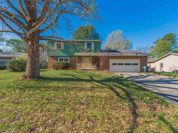 4320 E Beacon Court, Bloomington, IN 47408