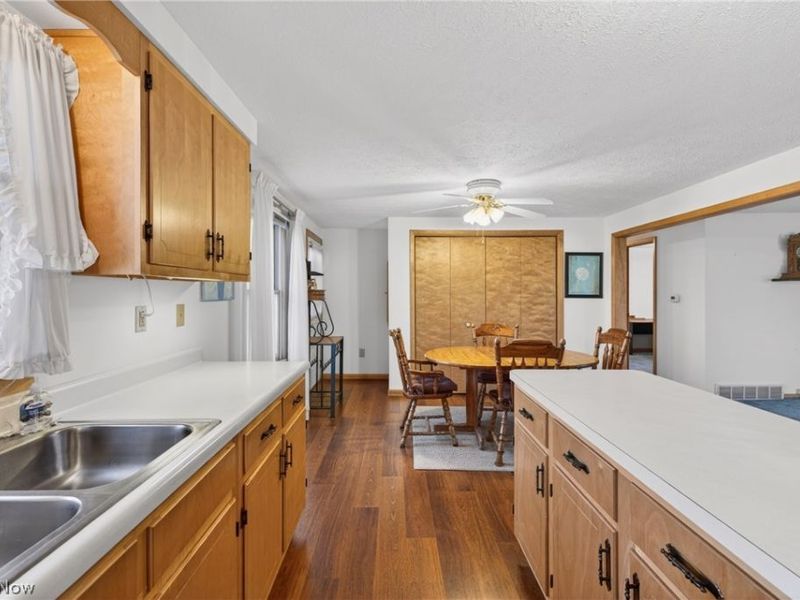 16801 Kinsman Road, Middlefield, OH 44062 Photo 12