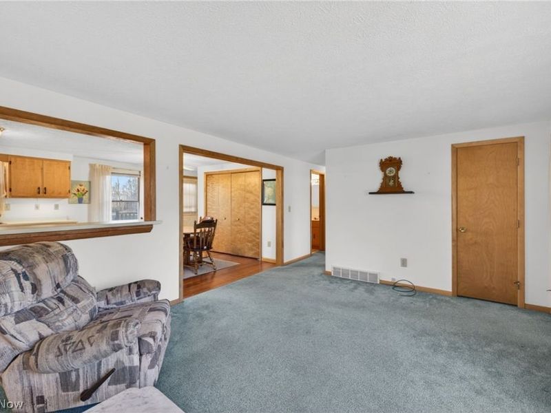 16801 Kinsman Road, Middlefield, OH 44062 Photo 9