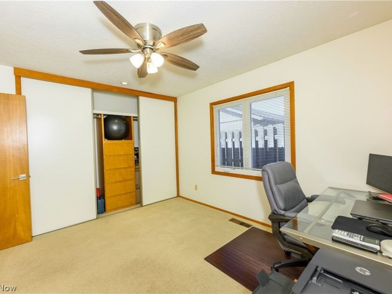 10483 Shale Brook Way, Strongsville, OH 44149 Photo 18