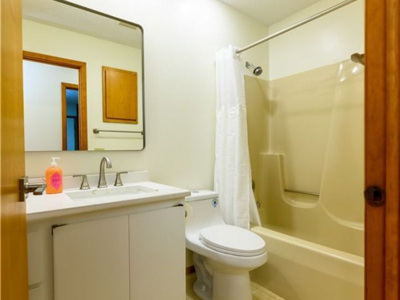 10483 Shale Brook Way, Strongsville, OH 44149 Photo 19