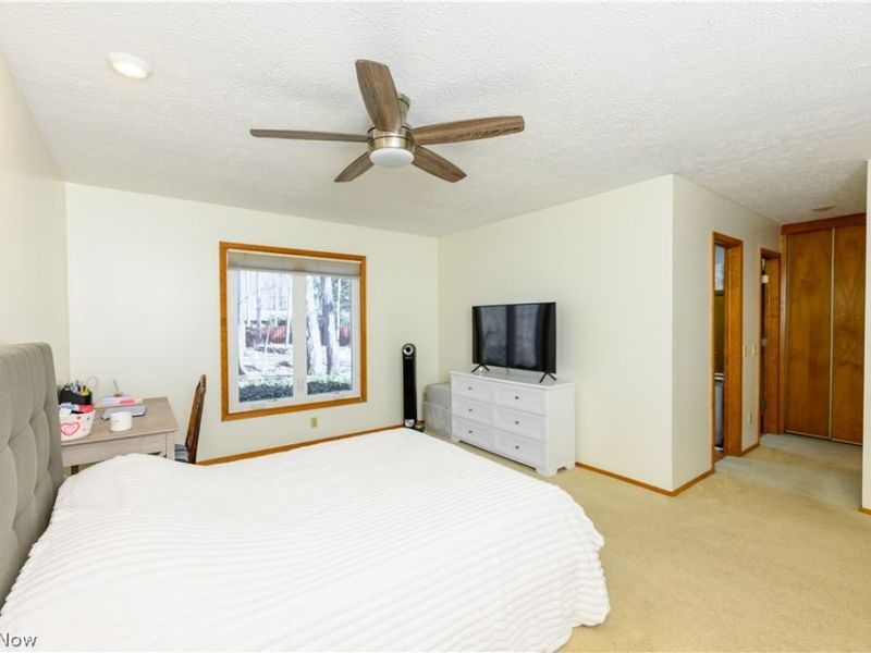 10483 Shale Brook Way, Strongsville, OH 44149 Photo 26